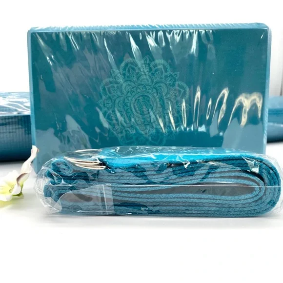 NWT MYTAGALONGS Yoga Workout Kit 3 Piece Set - Picture 7 of 15